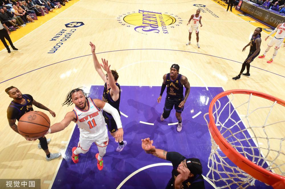 的坚决态度 的坚决态度